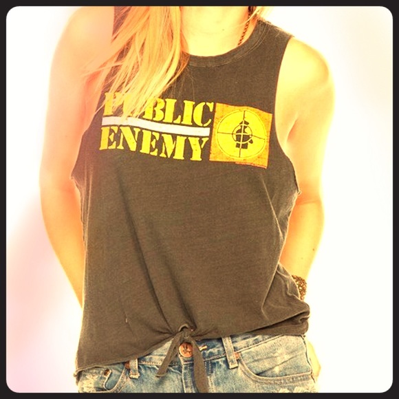 Chaser Tops - Chaser Women’s Public Enemy Tank Size L EUC, cute!